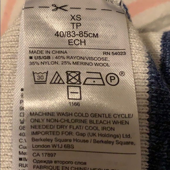 Banana Republic Blue and White Striped Sweater - Picture 6 of 6